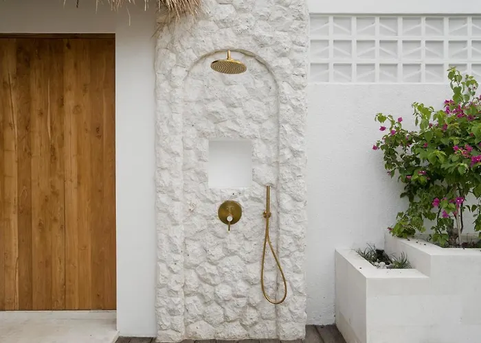 Laut Impian - By Yolla Hospitality Villa Uluwatu (Bali)